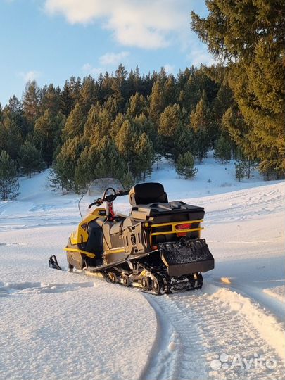 Стелс снегоход почти новый