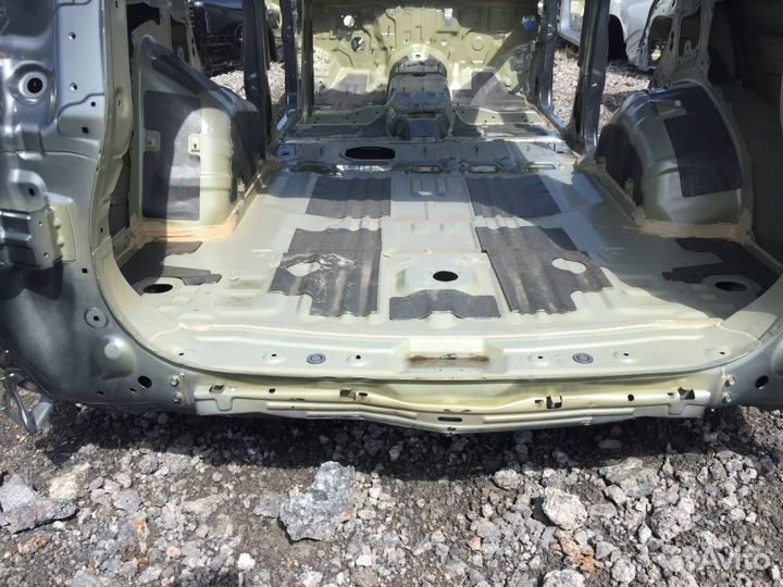 Панель задняя Mitsubishi Pajero/Montero Sport KS 2