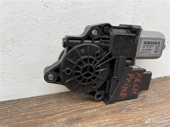 Моторчик стеклоподъемника передний левый Kia