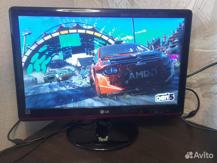 Монитор LG 22 дюйма