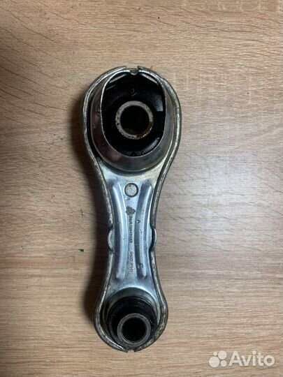 Опора кпп vesta