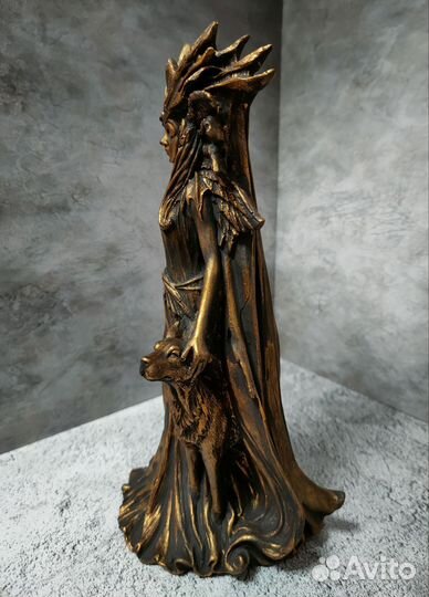 Статуэтка гипсовая богиня Геката