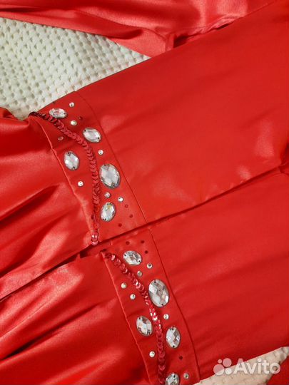 Костюм-халат с крыльями для восточных танцев