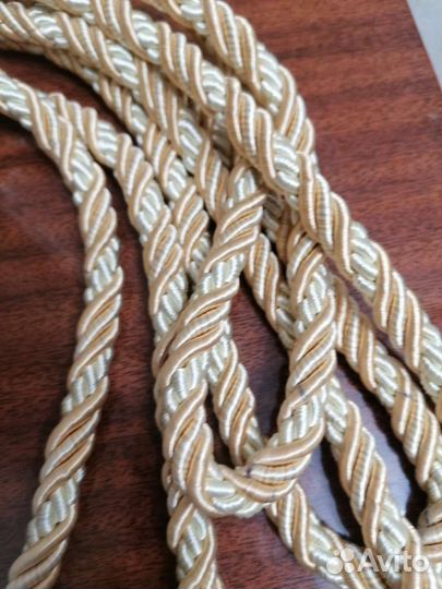 Держатель для штор