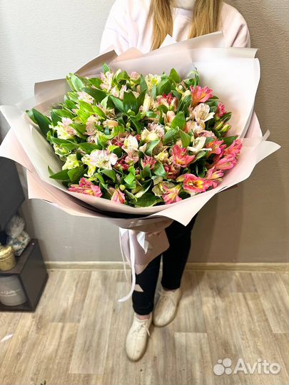 Букет альстромерии. Букет цветов