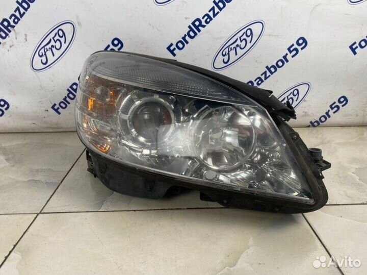 Фара передняя правая Mercedes-Benz C-Class W204