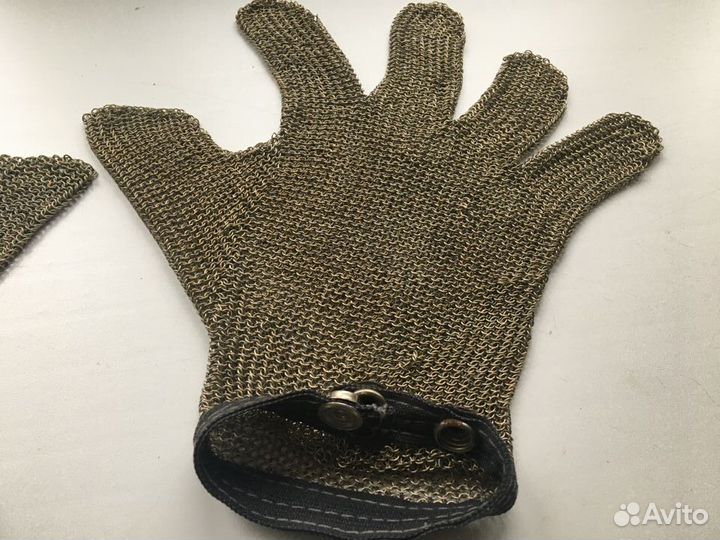 Пара кольчужных перчаток для разделки мяса