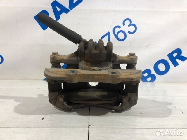 Суппорт передний левый peugeot 308 1.6 ат хетчбек