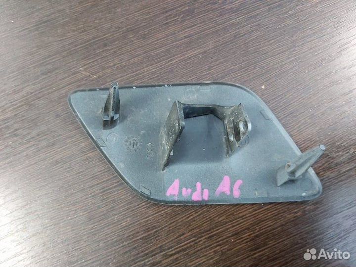 Крышка форсунки омывателя фары левая Audi A6 C7