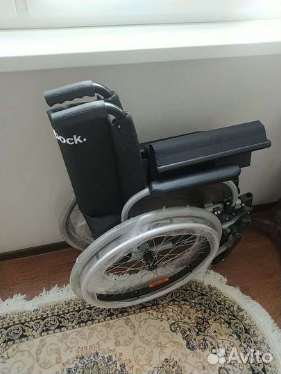 Инвалидная коляска