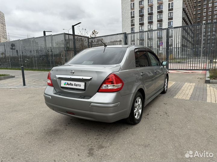 Nissan Tiida 1.6 AT, 2011, 185 000 км