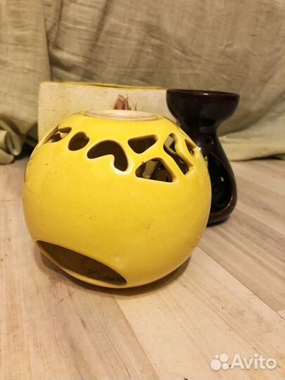 Аромалампа и кашпо для цветов