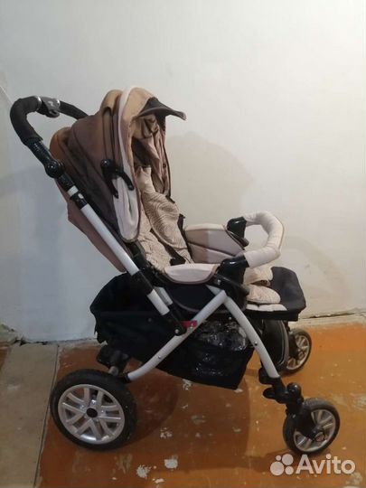Прогулочная коляска лето-зима