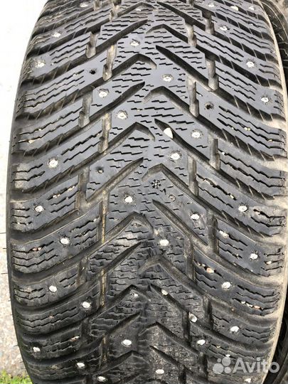 Nokian Tyres Hakkapeliitta 8 235/45 R18 98T