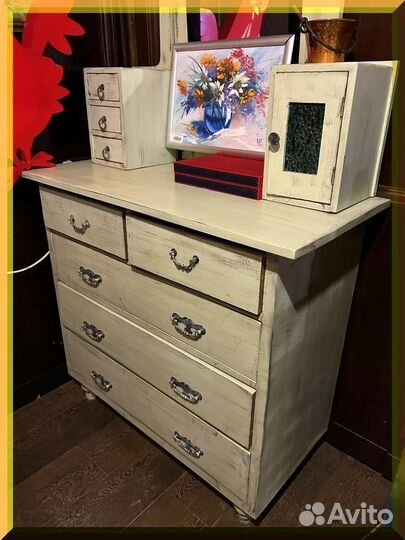 Старинное трюмо с зеркалом