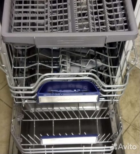 Посудомоечная машина Siemens 45см ширина 3 лотка