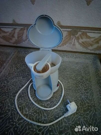 Кофеварка капельная, Polaris,рабочая