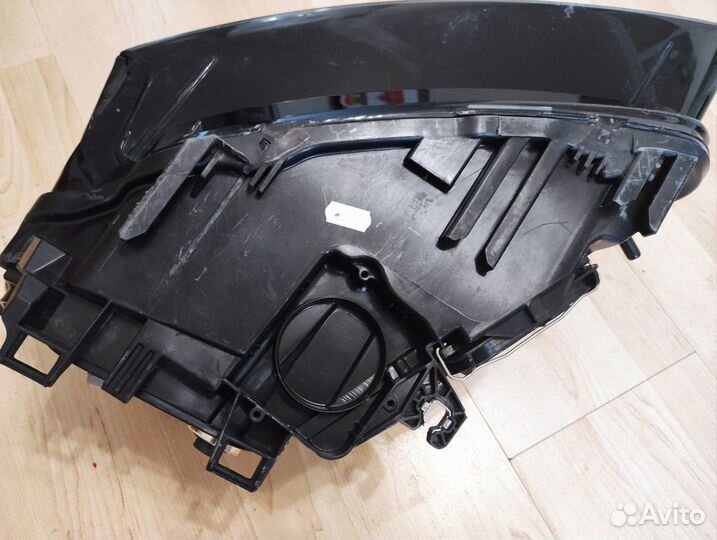 Фара без креплений правая ксенон Audi Q5 2015 рест