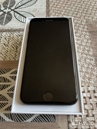 iPhone se 64gb 2020