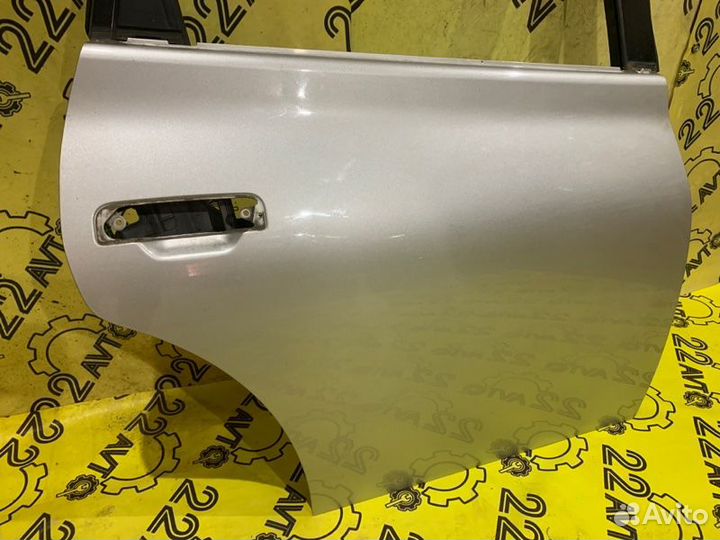 Дверь задняя правая Toyota Opa ACT10 1azfse