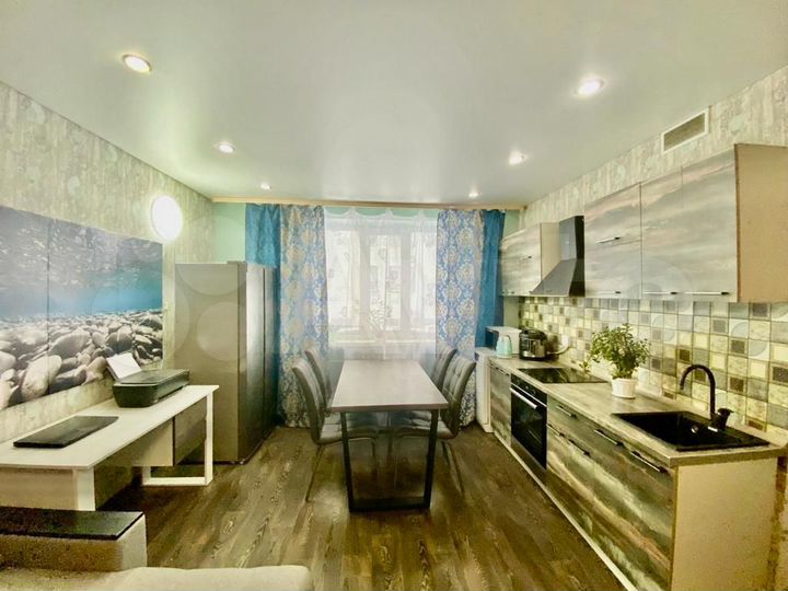 2-к. квартира, 40,6 м², 1/3 эт.