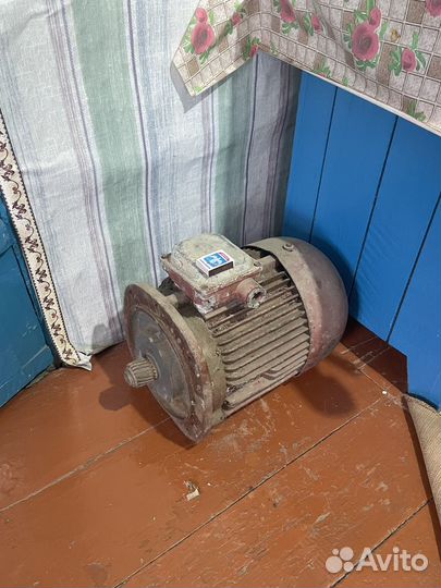 Электродвигатель асинхронный