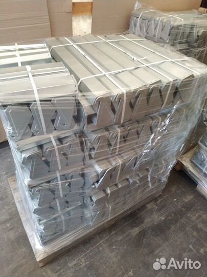 Кормушка навесная оц. от 15 до 100см для птицы