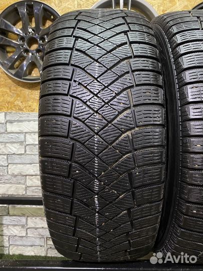 Pirelli Ice Zero FR 235/60 R18