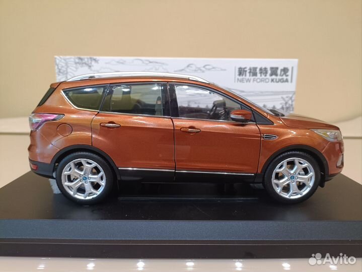 Fordkugaii (16-19г) Коричневый 1:18