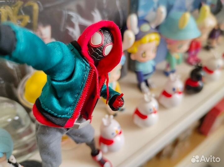 Человек паук фигурка