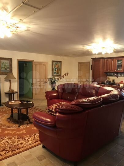 Дом 270 м² на участке 25 сот.