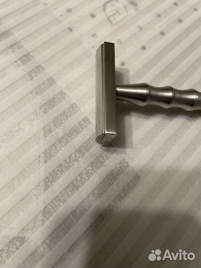 Бритвенный станок Above The Tie SE2