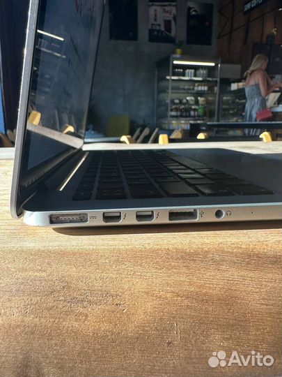 MacBook Pro (Retina 13-inch, Early 2015)