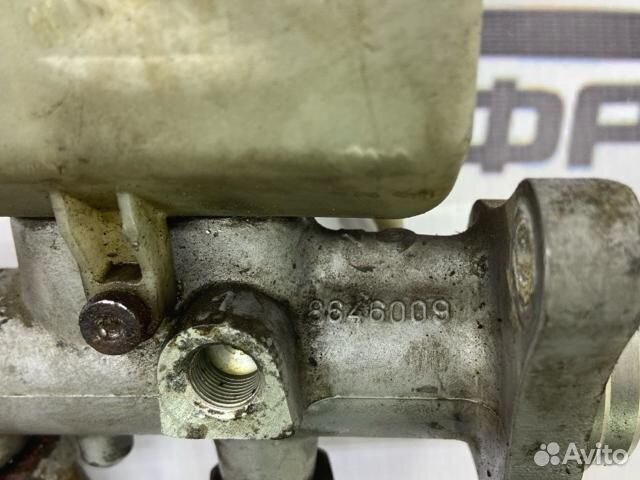 Главный тормозной цилиндр Volvo S80 седан B6284T