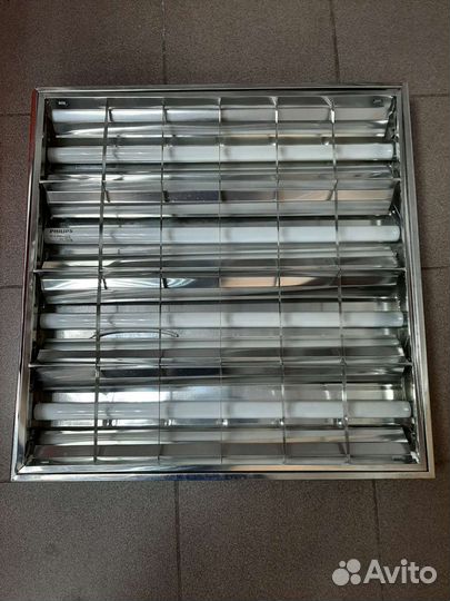 Светильник потолочный