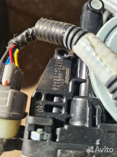 Шторка задняя Lexus LS 2008