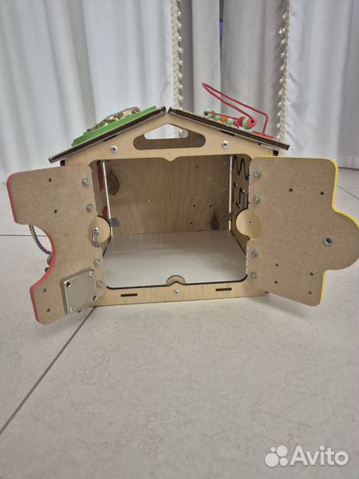 Бизиборд детский домик