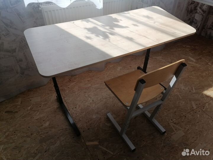 Продам парту со стулом