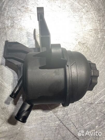 Бачок гидроусилителя Mercedes C-Class W203 OM646