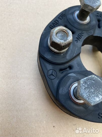 Муфта карданного вала Mercedes w208 kompressor