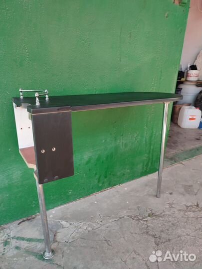 Столик на Вито 638