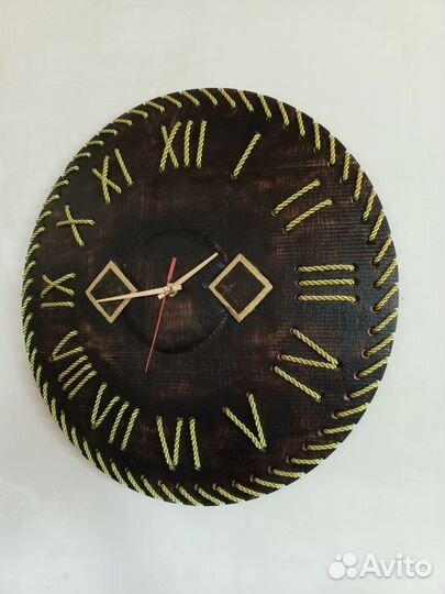 Часы настенные