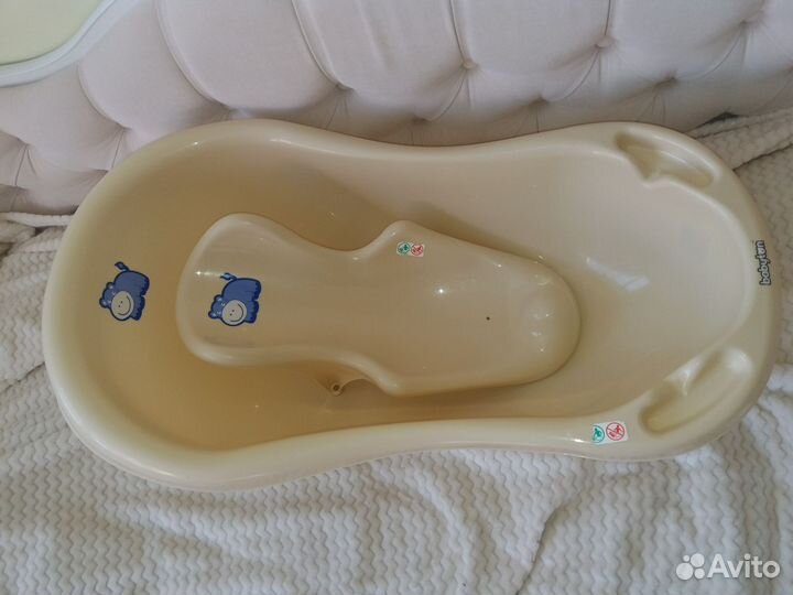 Ванночка с горкой для купания 84 см
