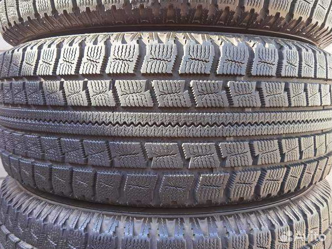 Toyo Observe Garit G30 215/60 R16 95Q