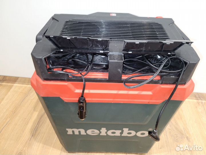 Аккумуляторный холодильник Metabo KB 18 BL