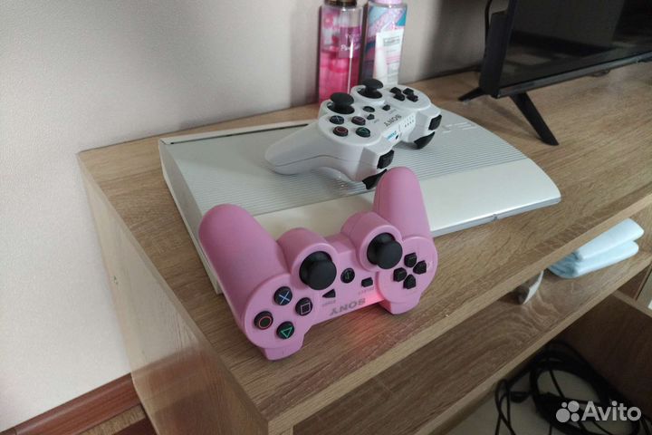Sony PS3 прошитая белая+ псп го