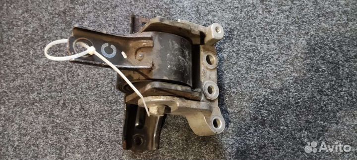 Опора двигателя правая Mitsubishi Lancer X