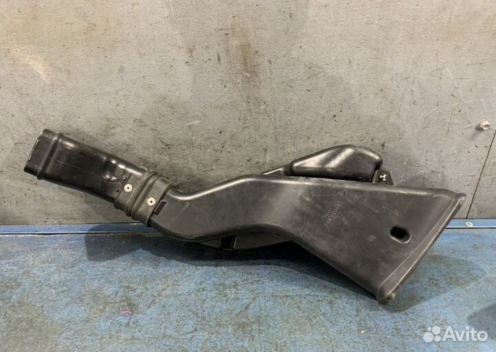 Воздухозаборник Mitsubishi Outlander Xl CW