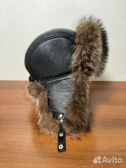 Продаю шапку зимнию 58 размера