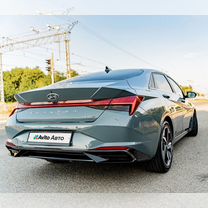 Hyundai Elantra 2.0 AT, 2021, 38 000 км, с пробегом, цена 2 280 000 руб.